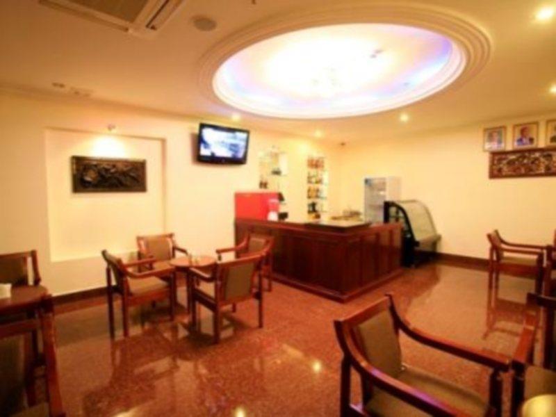 Cardamom Hotel & Apartment Phnompen Kültér fotó