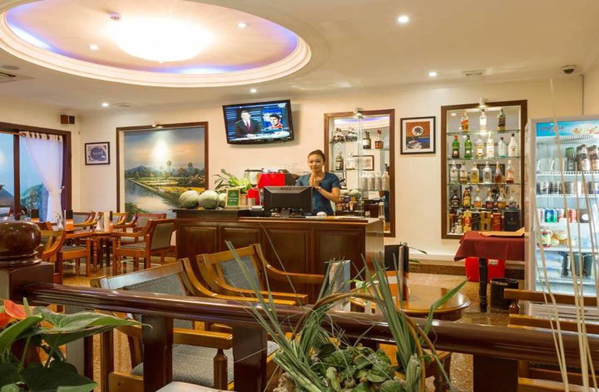 Cardamom Hotel & Apartment Phnompen Kültér fotó