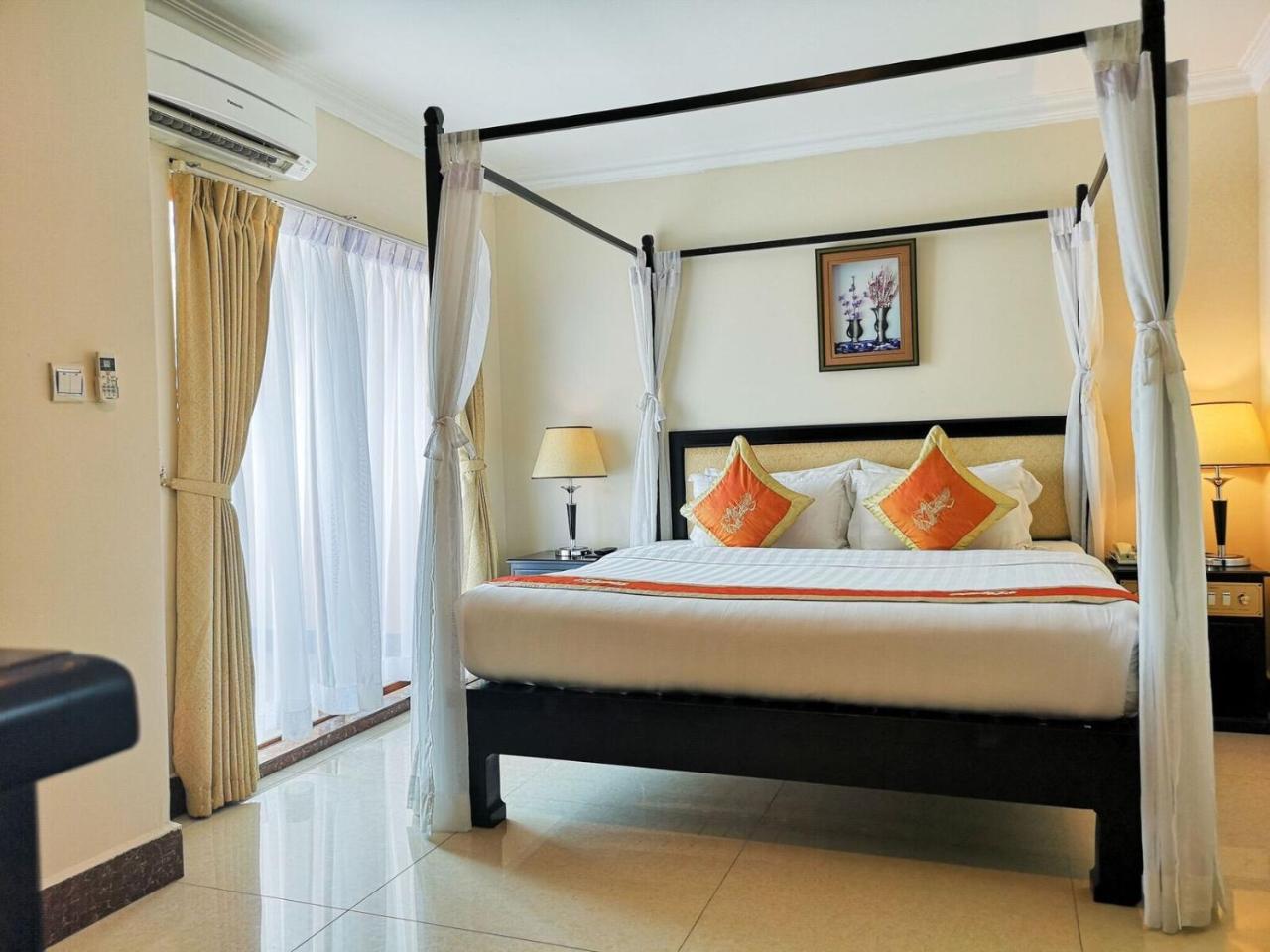 Cardamom Hotel & Apartment Phnompen Kültér fotó