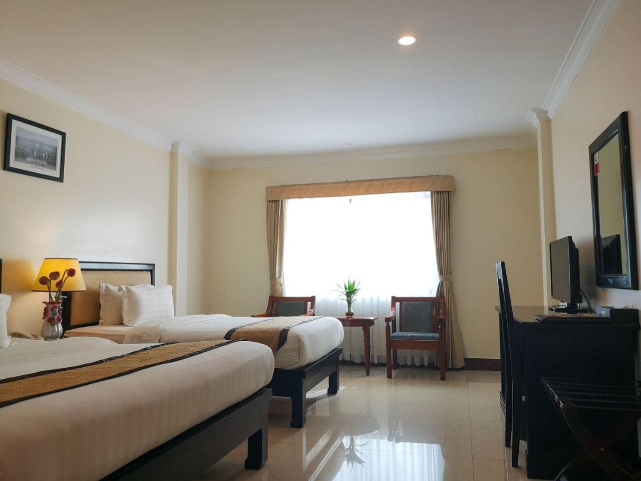 Cardamom Hotel & Apartment Phnompen Kültér fotó