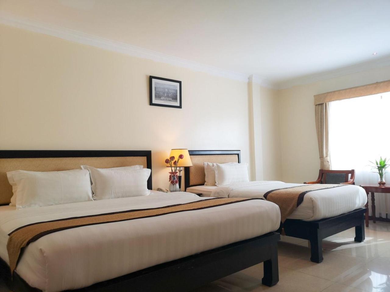 Cardamom Hotel & Apartment Phnompen Kültér fotó