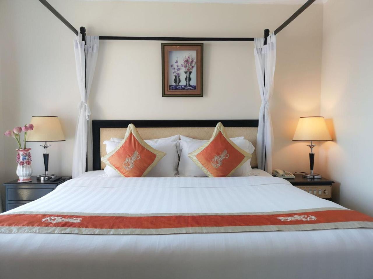 Cardamom Hotel & Apartment Phnompen Kültér fotó