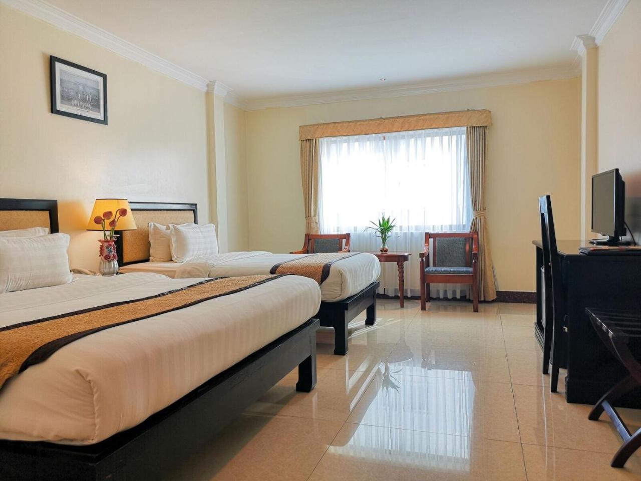 Cardamom Hotel & Apartment Phnompen Kültér fotó