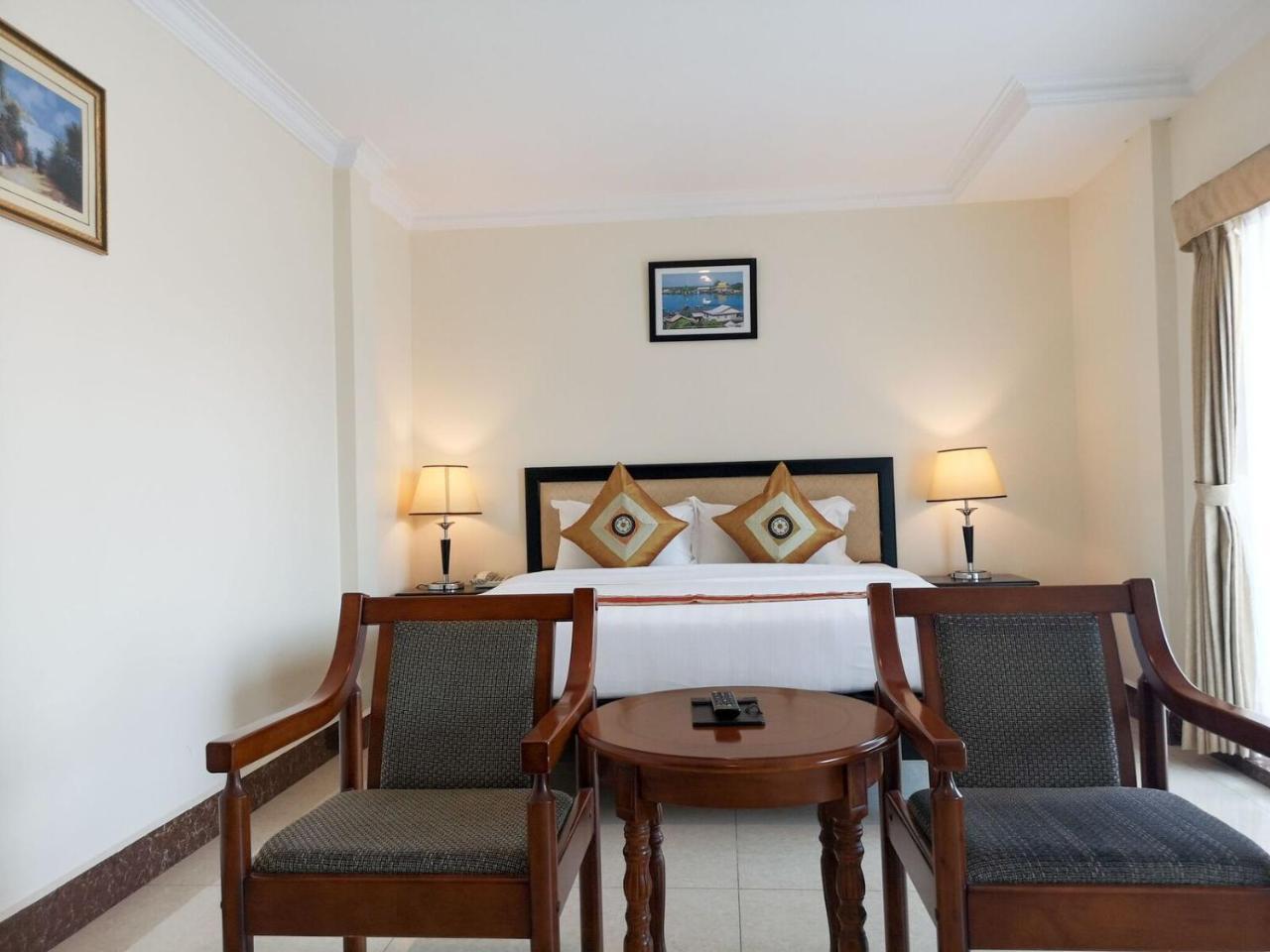 Cardamom Hotel & Apartment Phnompen Kültér fotó