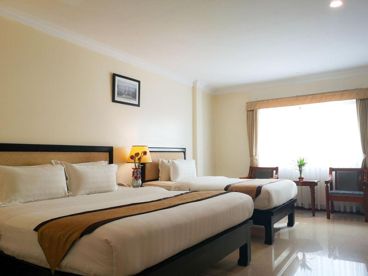 Cardamom Hotel & Apartment Phnompen Kültér fotó